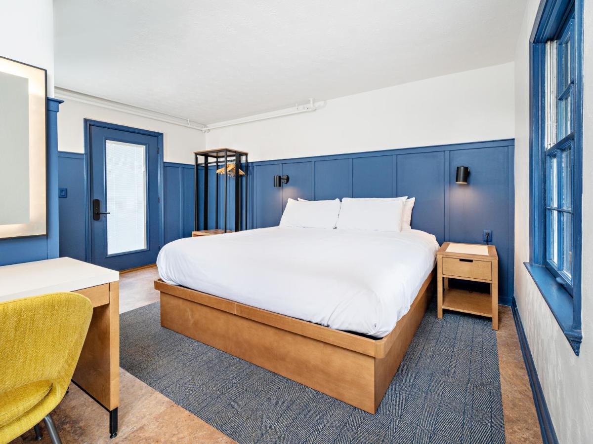 Bardstown Motor Lodge Luaran gambar